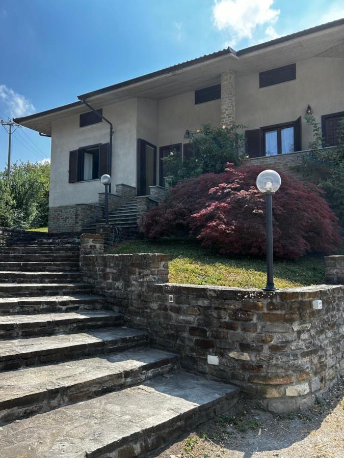 Spicchio Di Langa - Casa Indipendente Tra Le Vigne E Le Alpi Villa Belvedere Langhe Dış mekan fotoğraf